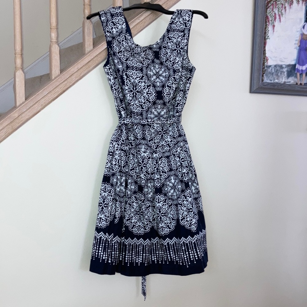 Adorable belted dress